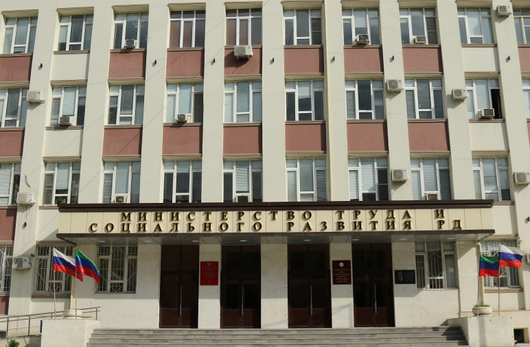 В рамках Антикризисной программы Минтруда Дагестана удалось трудоустроить около 3 тысяч жителей республики.