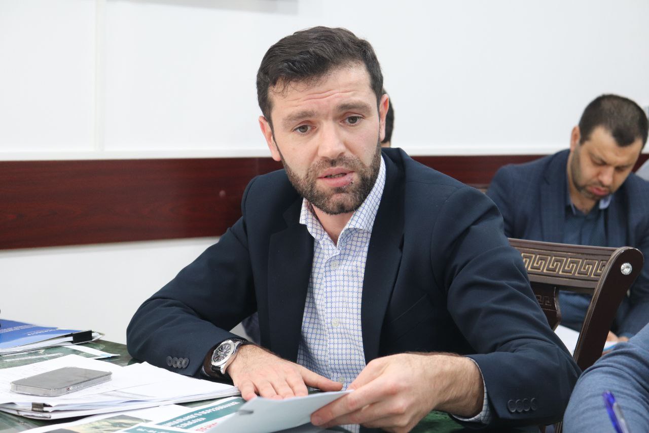 Сайт минимущества рд. Халилов Темирхан Минимущество. Минимущество Дагестана. Министр имущества Дагестана.